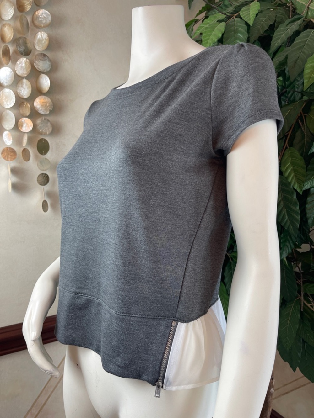 INC CHARCOAL SIDE ZIP BACK RUFFLE TOP